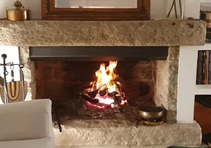 Sua lareira ou churrasqueira sai fumaça? A solução para o problema é o extrator de fumaça elétrico Gemi